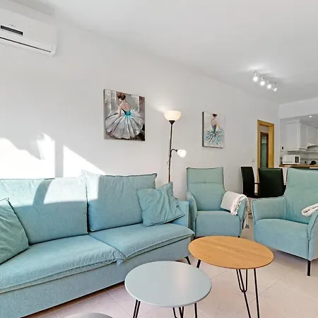 아파트 Brisas C2 *